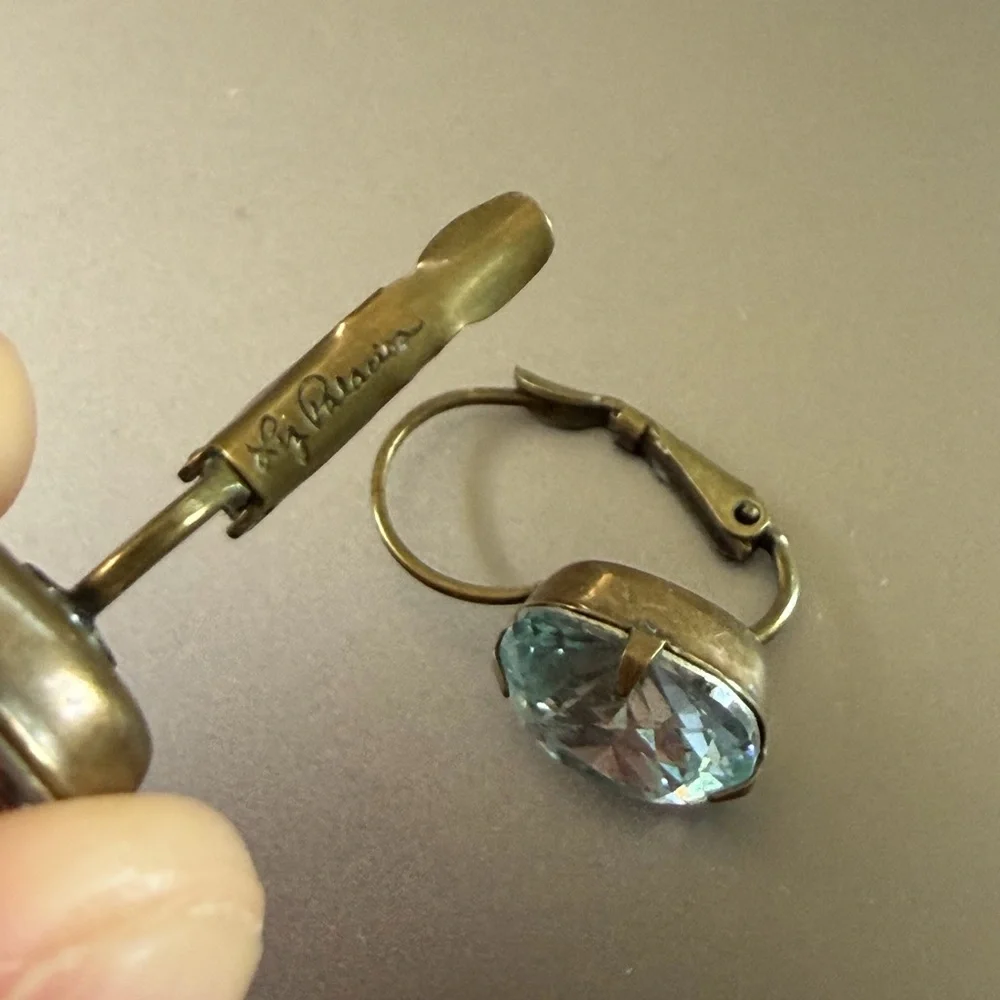 Liz Palacios Vintage-Inspired Blue and Gold Drop Earrings - Picture 4 of 7